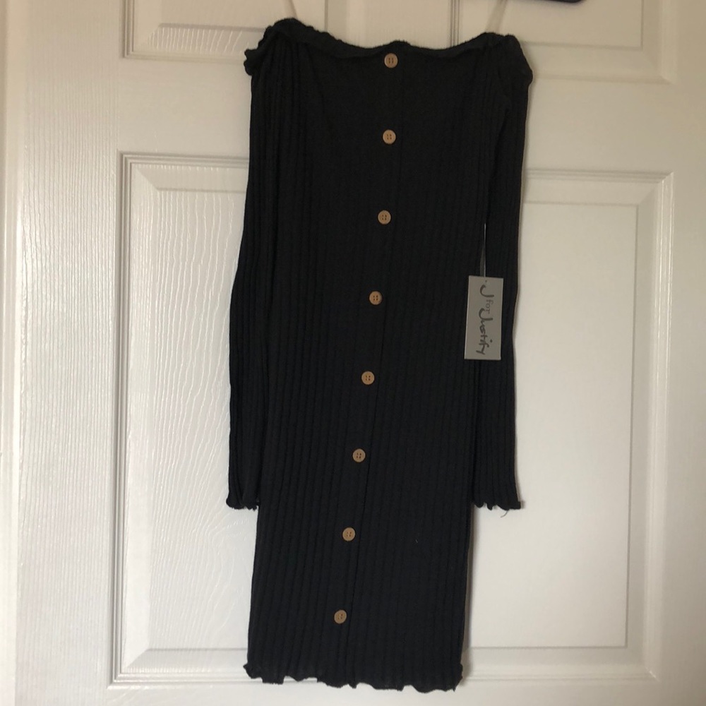 Off shoulder long sleeve dress